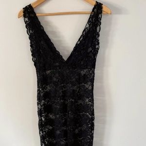 Intimissimi black lace nightgown M